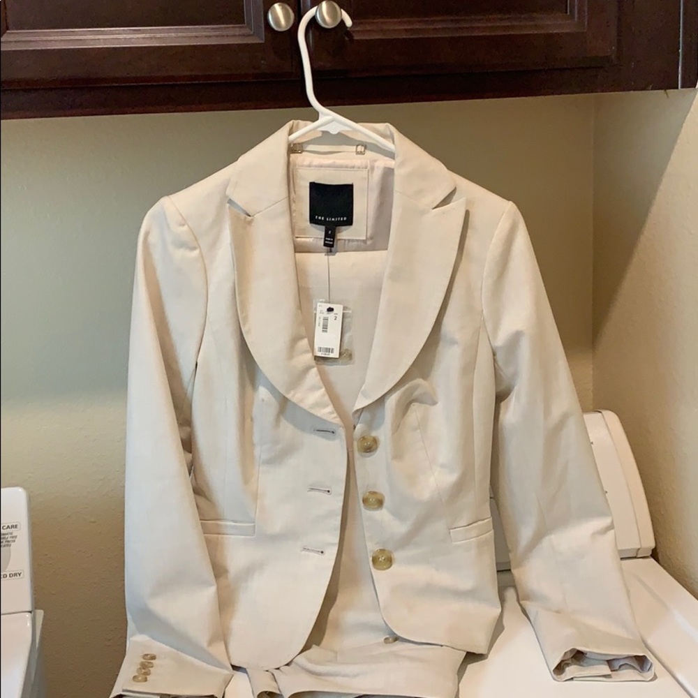 Summer suit with ankle pants